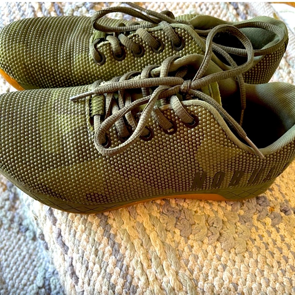 Good used condition NOBULL green camo super fabric trainers (W 7.5)